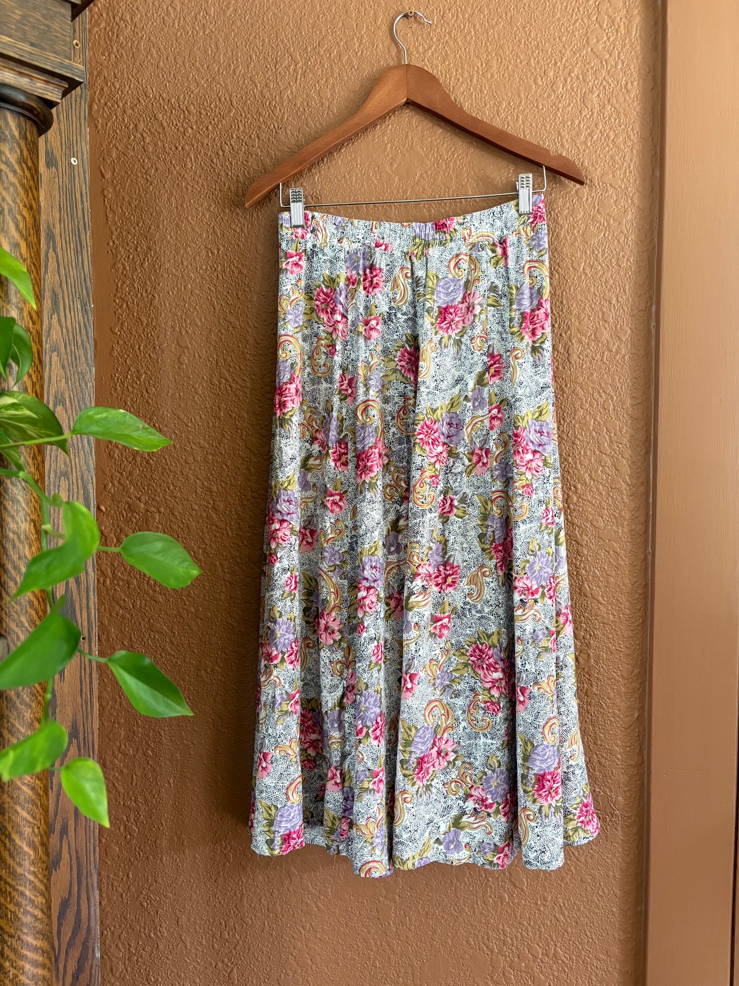 Vintage |  Floral Spotted Skirt