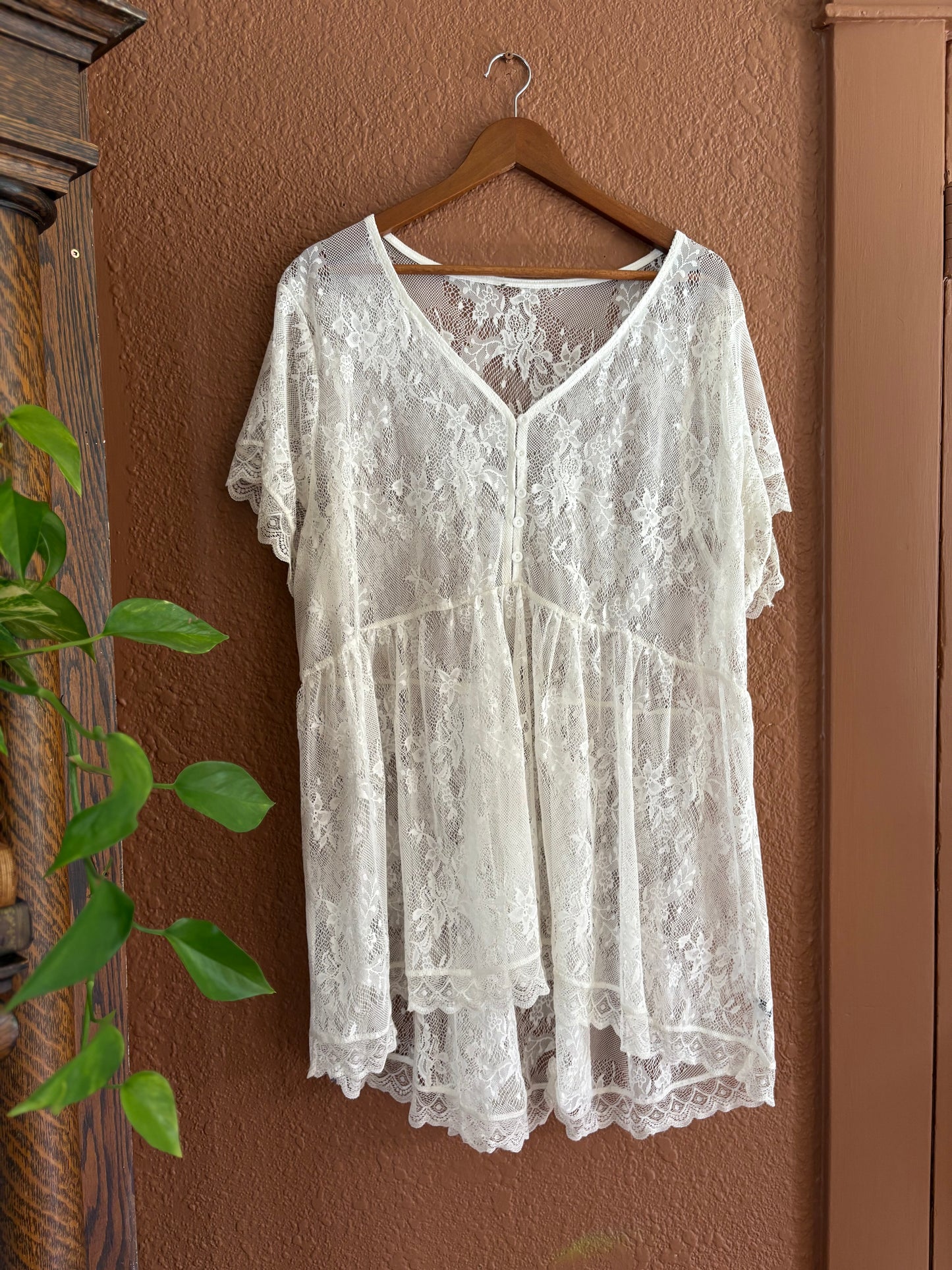 Preloved |  Lace Cover