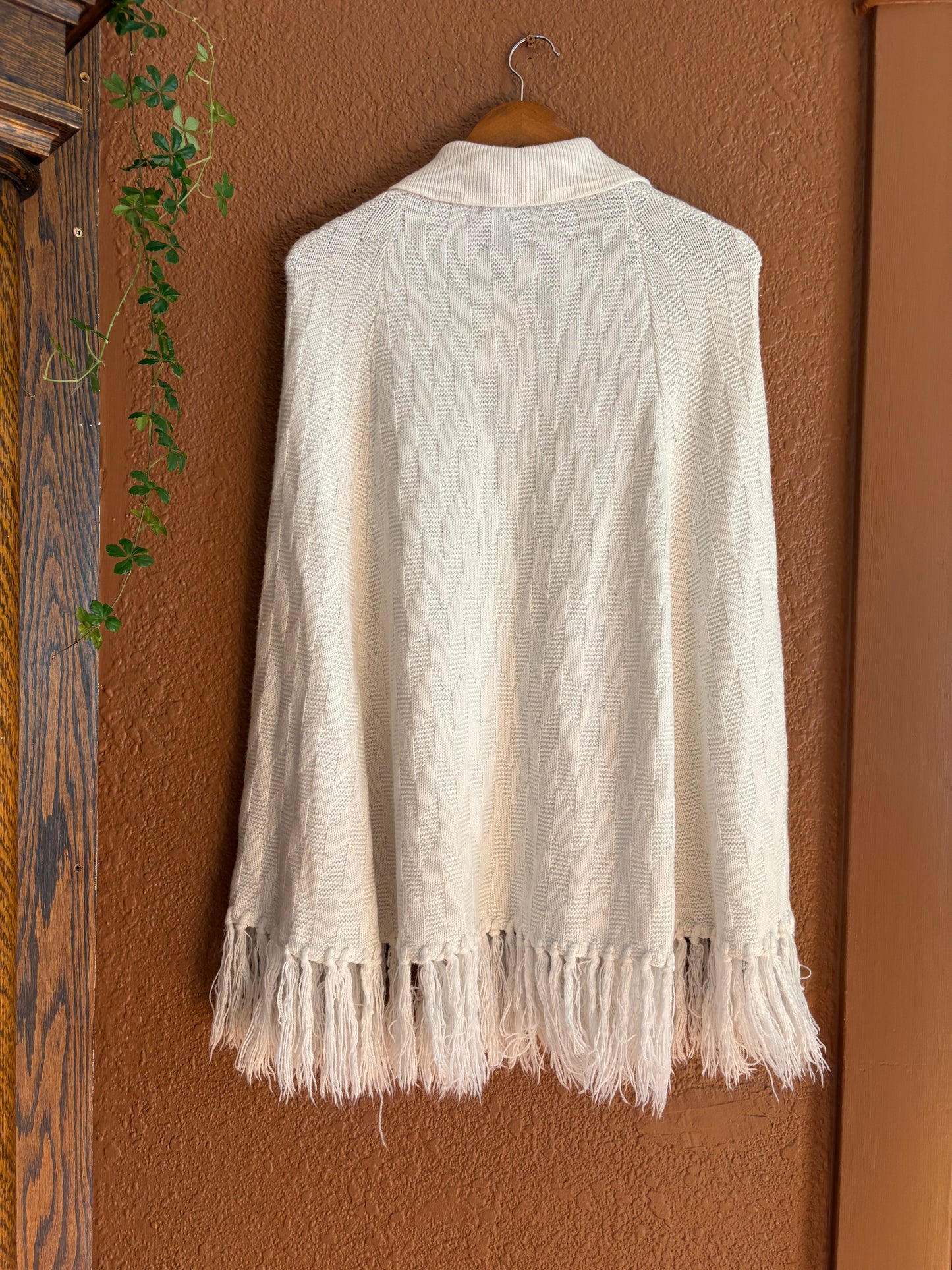 Vintage | White Knit Poncho