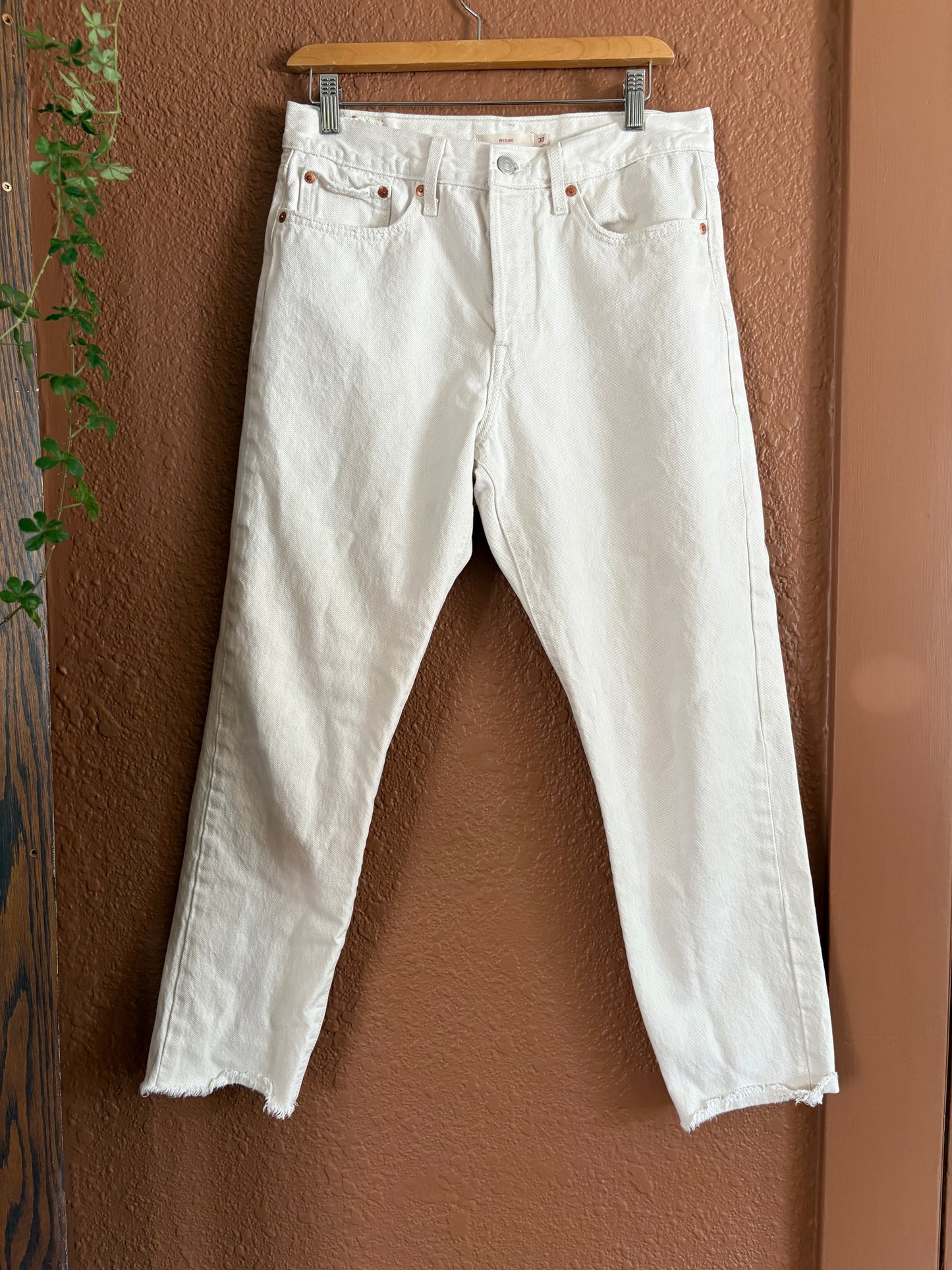 Preloved | Levis Cream 30