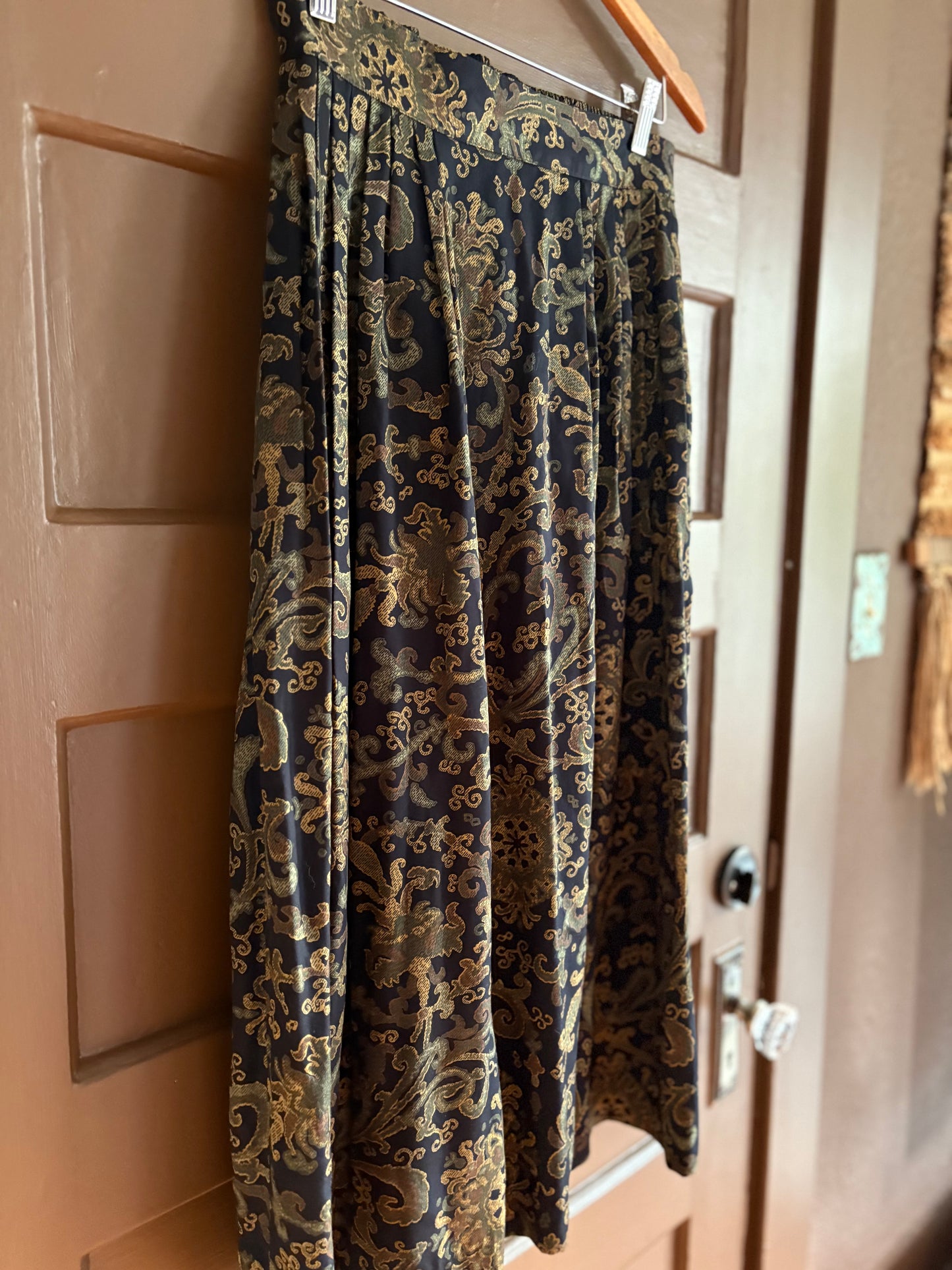 Vintage |  Patterned Skirt