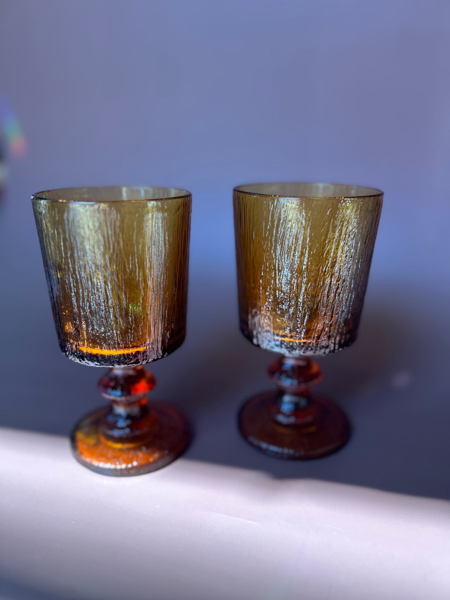 Vintage | Amber Bark Wine Glasses