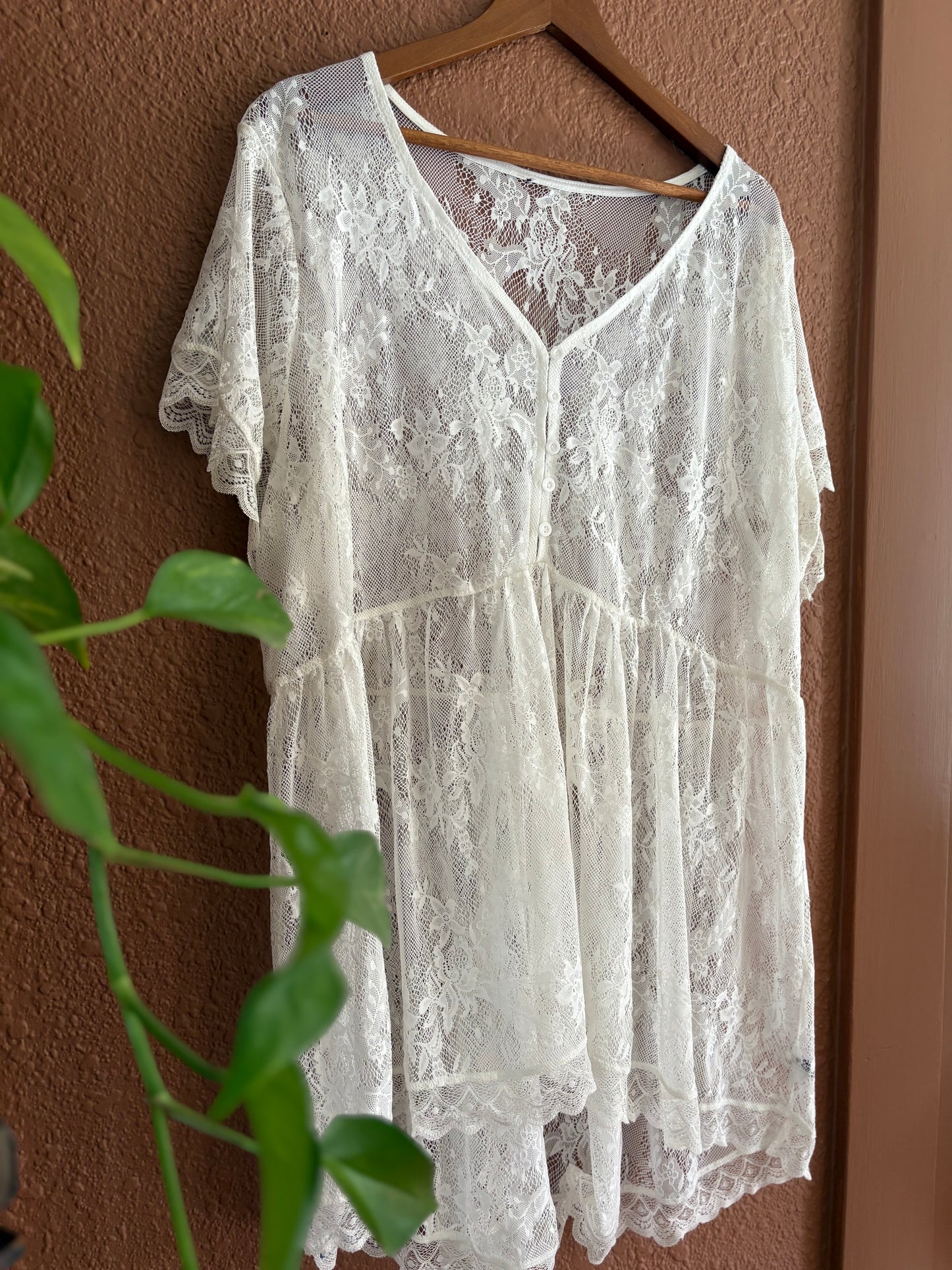 Preloved |  Lace Cover