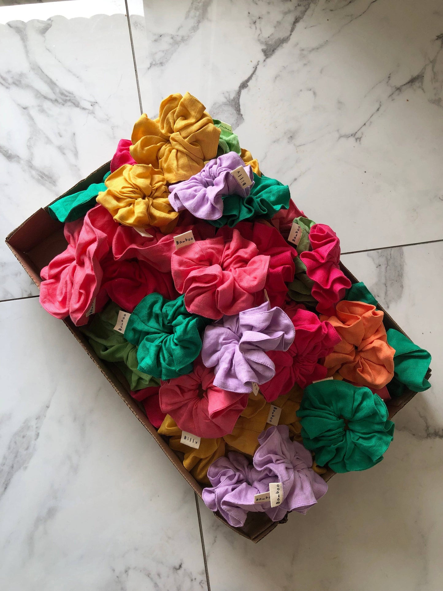 Linen Scrunchies | Apple green