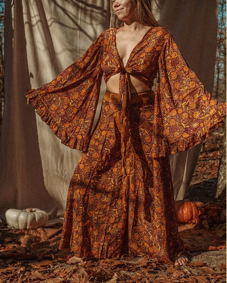 Silk Bell Sleeve Top | Brown / Regular