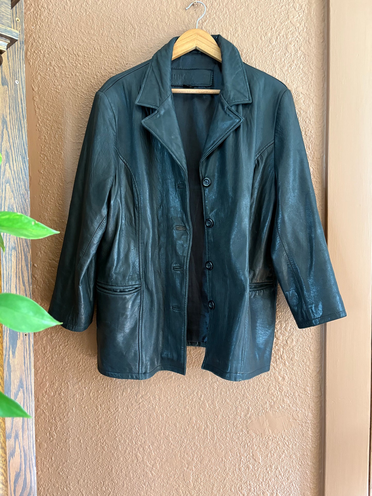 Vintage Leather |  90's Vibe