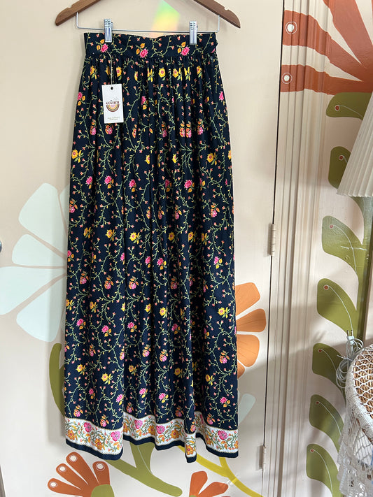 Vintage  |  Floral Skirt