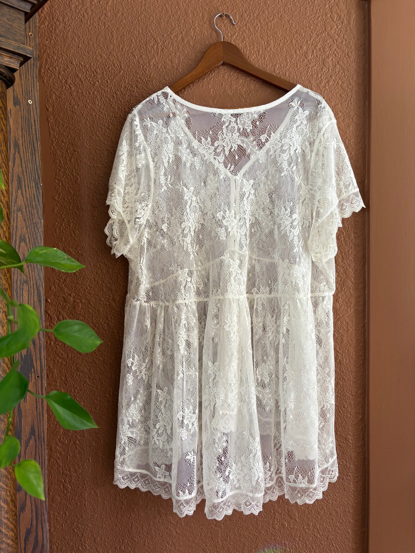 Preloved |  Lace Cover