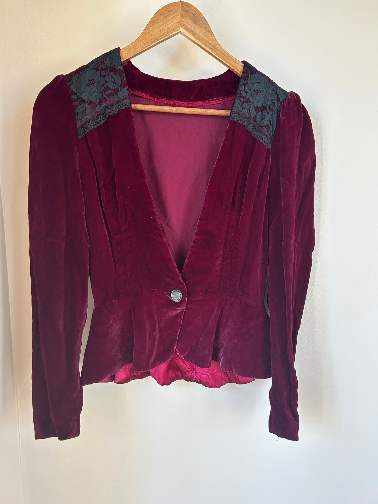 Vintage | Burgandy Velvet Top