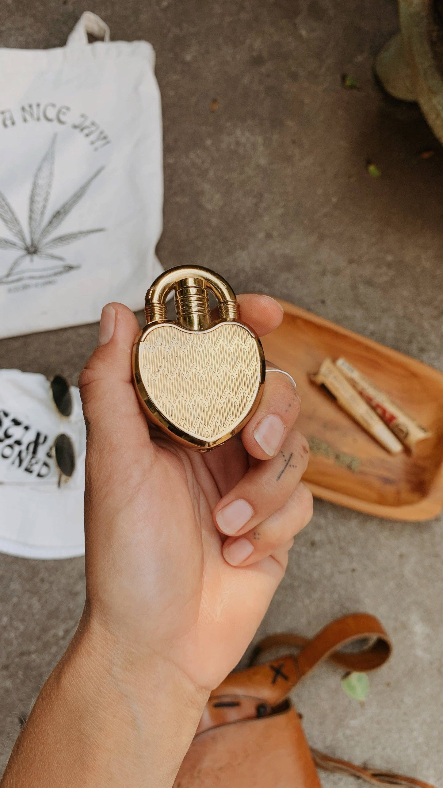 Heart Shaped Lighter: Gold