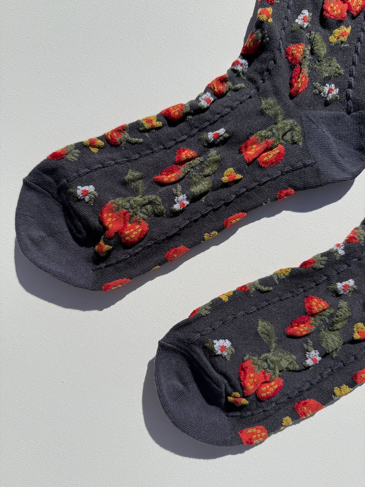 Socks | Strawberries Red coral